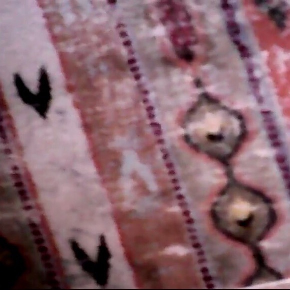 Meet your Posher, E - Picture 1 of 1